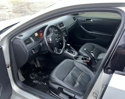 Сірий Фольксваген Джетта, об'ємом двигуна 2.5 л та пробігом 185 тис. км за 6800 $, фото 6 на Automoto.ua