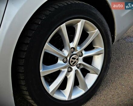 Фольксваген Джетта 2010 у Черкасах на Automoto.ua Сірий Фольксваген Джетта, об'ємом двигуна 2 л та пробігом 222 тис. км за 7400 $, фото 4 на Automoto.ua