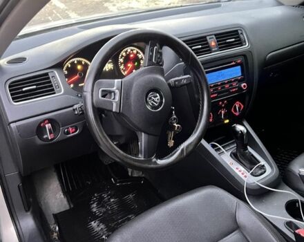 Сірий Фольксваген Джетта, об'ємом двигуна 2.5 л та пробігом 185 тис. км за 6800 $, фото 7 на Automoto.ua