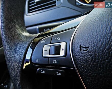 Фольксваген Джетта 2010 у Черкасах на Automoto.ua Сірий Фольксваген Джетта, об'ємом двигуна 2 л та пробігом 222 тис. км за 7400 $, фото 8 на Automoto.ua