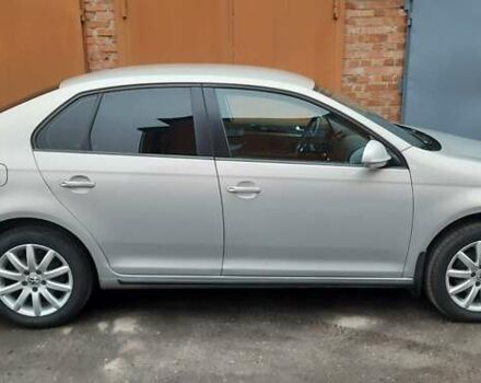Серый Фольксваген Джетта, объемом двигателя 1.4 л и пробегом 260 тыс. км за 6250 $, фото 2 на Automoto.ua