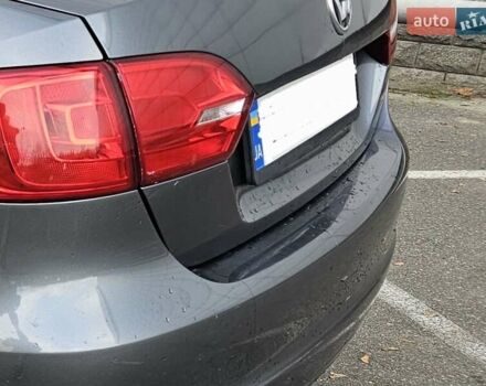 Серый Фольксваген Джетта, объемом двигателя 2.48 л и пробегом 184 тыс. км за 8700 $, фото 1 на Automoto.ua