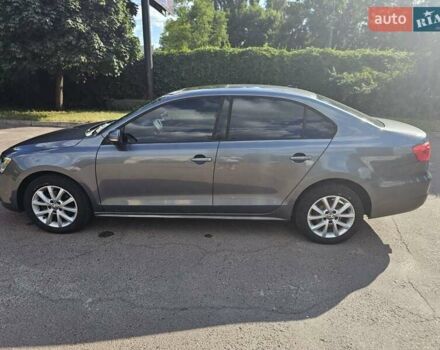 Серый Фольксваген Джетта, объемом двигателя 2.48 л и пробегом 180 тыс. км за 9000 $, фото 6 на Automoto.ua