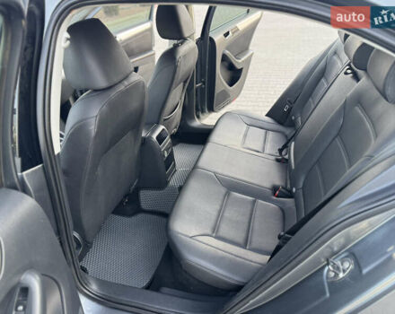 Серый Фольксваген Джетта, объемом двигателя 1.97 л и пробегом 212 тыс. км за 9200 $, фото 28 на Automoto.ua