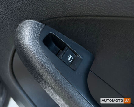 Серый Фольксваген Джетта, объемом двигателя 1.6 л и пробегом 271 тыс. км за 9300 $, фото 21 на Automoto.ua