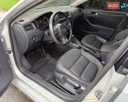 Серый Фольксваген Джетта, объемом двигателя 2.48 л и пробегом 208 тыс. км за 10499 $, фото 10 на Automoto.ua