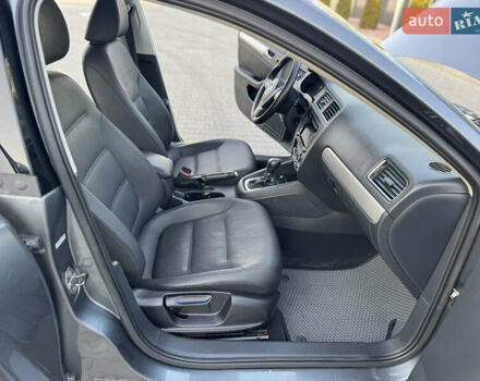 Серый Фольксваген Джетта, объемом двигателя 1.97 л и пробегом 212 тыс. км за 9200 $, фото 39 на Automoto.ua