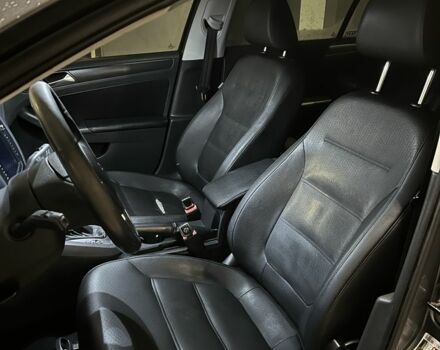 Серый Фольксваген Джетта, объемом двигателя 2.5 л и пробегом 280 тыс. км за 9500 $, фото 5 на Automoto.ua