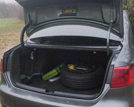 Серый Фольксваген Джетта, объемом двигателя 2.5 л и пробегом 200 тыс. км за 8200 $, фото 6 на Automoto.ua