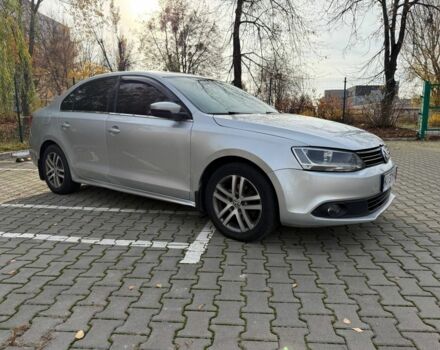 Сірий Фольксваген Джетта, об'ємом двигуна 2.5 л та пробігом 228 тис. км за 8300 $, фото 1 на Automoto.ua