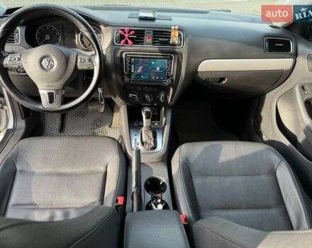 Сірий Фольксваген Джетта, об'ємом двигуна 2.48 л та пробігом 228 тис. км за 8100 $, фото 15 на Automoto.ua