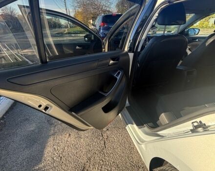 Серый Фольксваген Джетта, объемом двигателя 2.5 л и пробегом 220 тыс. км за 9000 $, фото 6 на Automoto.ua