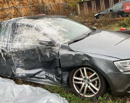 Серый Фольксваген Джетта, объемом двигателя 1.39 л и пробегом 230 тыс. км за 6500 $, фото 3 на Automoto.ua