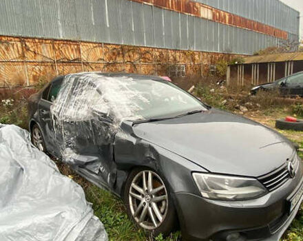 Серый Фольксваген Джетта, объемом двигателя 1.39 л и пробегом 230 тыс. км за 6500 $, фото 4 на Automoto.ua