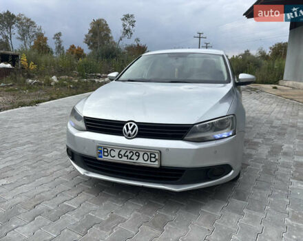 Сірий Фольксваген Джетта, об'ємом двигуна 1.6 л та пробігом 284 тис. км за 6350 $, фото 2 на Automoto.ua