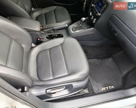 Серый Фольксваген Джетта, объемом двигателя 2.48 л и пробегом 208 тыс. км за 10499 $, фото 20 на Automoto.ua