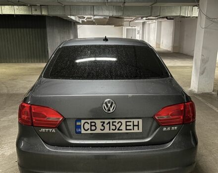 Серый Фольксваген Джетта, объемом двигателя 2.5 л и пробегом 280 тыс. км за 9500 $, фото 2 на Automoto.ua