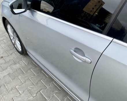 Серый Фольксваген Джетта, объемом двигателя 2.48 л и пробегом 236 тыс. км за 9900 $, фото 22 на Automoto.ua