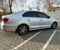 Сірий Фольксваген Джетта, об'ємом двигуна 2.5 л та пробігом 228 тис. км за 8300 $, фото 3 на Automoto.ua