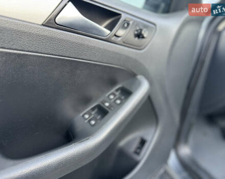 Серый Фольксваген Джетта, объемом двигателя 1.97 л и пробегом 212 тыс. км за 9200 $, фото 27 на Automoto.ua