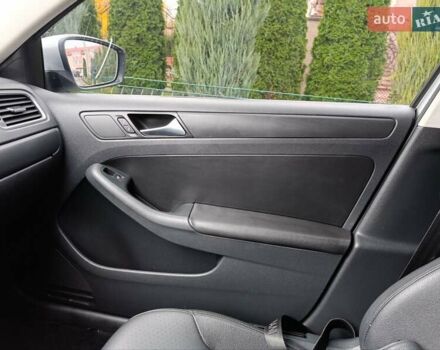 Серый Фольксваген Джетта, объемом двигателя 2.48 л и пробегом 208 тыс. км за 10499 $, фото 35 на Automoto.ua