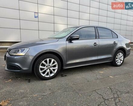 Серый Фольксваген Джетта, объемом двигателя 2.48 л и пробегом 184 тыс. км за 8700 $, фото 12 на Automoto.ua