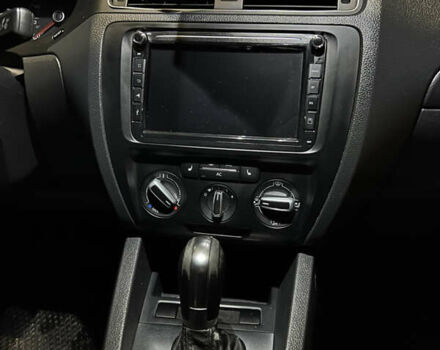 Серый Фольксваген Джетта, объемом двигателя 2.5 л и пробегом 285 тыс. км за 9500 $, фото 16 на Automoto.ua