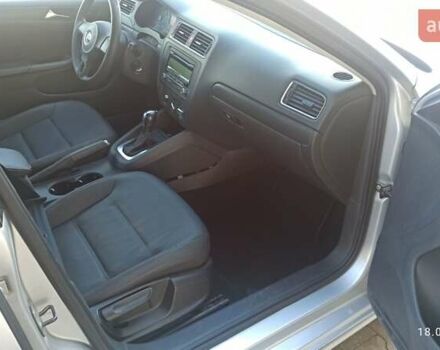 Серый Фольксваген Джетта, объемом двигателя 2.5 л и пробегом 103 тыс. км за 8400 $, фото 2 на Automoto.ua