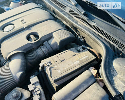 Сірий Фольксваген Джетта, об'ємом двигуна 2.5 л та пробігом 163 тис. км за 10500 $, фото 89 на Automoto.ua
