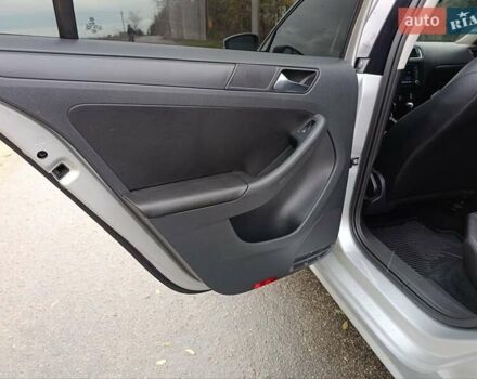 Серый Фольксваген Джетта, объемом двигателя 2.48 л и пробегом 208 тыс. км за 10499 $, фото 16 на Automoto.ua