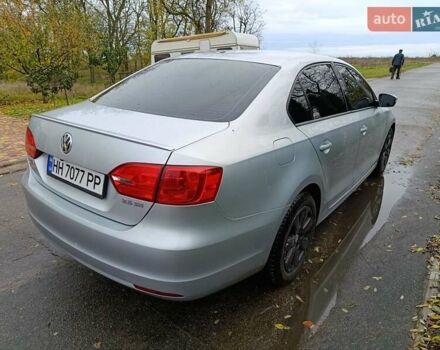 Серый Фольксваген Джетта, объемом двигателя 2.48 л и пробегом 208 тыс. км за 10499 $, фото 4 на Automoto.ua