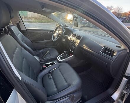 Серый Фольксваген Джетта, объемом двигателя 2.5 л и пробегом 220 тыс. км за 9000 $, фото 18 на Automoto.ua