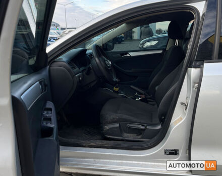 Серый Фольксваген Джетта, объемом двигателя 1.6 л и пробегом 271 тыс. км за 9300 $, фото 4 на Automoto.ua