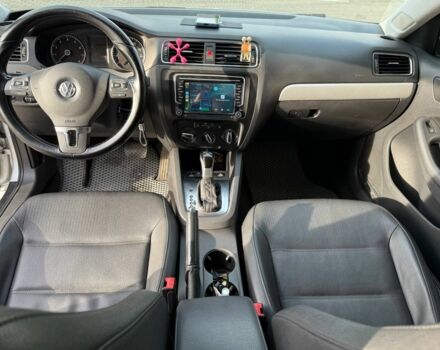 Сірий Фольксваген Джетта, об'ємом двигуна 2.5 л та пробігом 228 тис. км за 8300 $, фото 18 на Automoto.ua