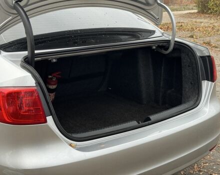 Серый Фольксваген Джетта, объемом двигателя 2.5 л и пробегом 198 тыс. км за 9300 $, фото 5 на Automoto.ua