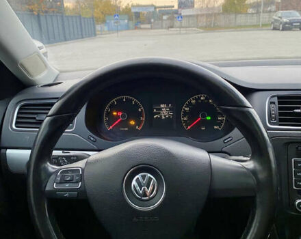 Серый Фольксваген Джетта, объемом двигателя 2.48 л и пробегом 236 тыс. км за 9900 $, фото 19 на Automoto.ua