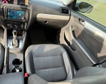 Сірий Фольксваген Джетта, об'ємом двигуна 2.5 л та пробігом 228 тис. км за 8300 $, фото 19 на Automoto.ua