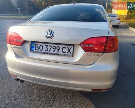 Серый Фольксваген Джетта, объемом двигателя 2.48 л и пробегом 317 тыс. км за 8300 $, фото 6 на Automoto.ua