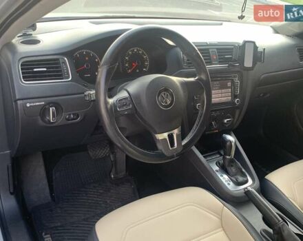 Серый Фольксваген Джетта, объемом двигателя 2.48 л и пробегом 133 тыс. км за 8800 $, фото 11 на Automoto.ua