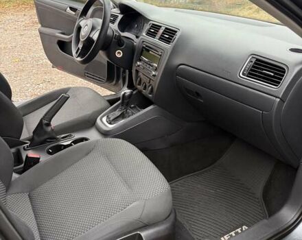 Серый Фольксваген Джетта, объемом двигателя 1.98 л и пробегом 152 тыс. км за 8900 $, фото 24 на Automoto.ua