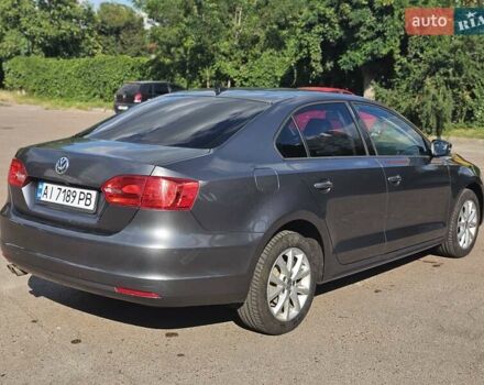 Серый Фольксваген Джетта, объемом двигателя 2.48 л и пробегом 180 тыс. км за 9000 $, фото 5 на Automoto.ua