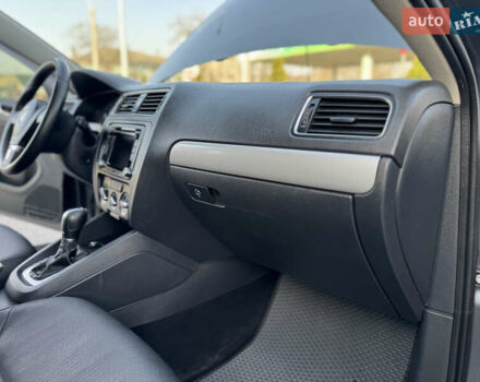 Серый Фольксваген Джетта, объемом двигателя 1.97 л и пробегом 212 тыс. км за 9200 $, фото 40 на Automoto.ua