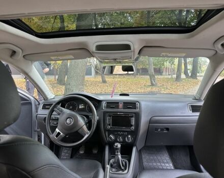 Серый Фольксваген Джетта, объемом двигателя 2.5 л и пробегом 275 тыс. км за 7700 $, фото 6 на Automoto.ua