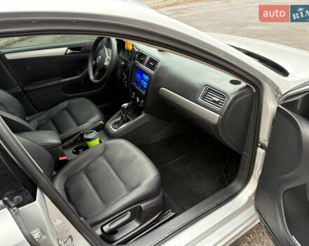 Серый Фольксваген Джетта, объемом двигателя 1.97 л и пробегом 311 тыс. км за 8100 $, фото 12 на Automoto.ua