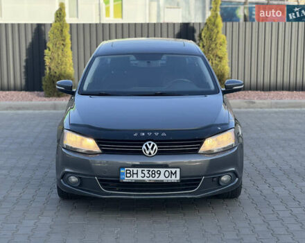 Серый Фольксваген Джетта, объемом двигателя 1.97 л и пробегом 212 тыс. км за 9200 $, фото 3 на Automoto.ua