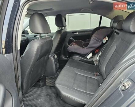 Серый Фольксваген Джетта, объемом двигателя 2.48 л и пробегом 184 тыс. км за 8700 $, фото 15 на Automoto.ua