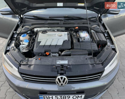 Серый Фольксваген Джетта, объемом двигателя 1.97 л и пробегом 212 тыс. км за 9200 $, фото 51 на Automoto.ua