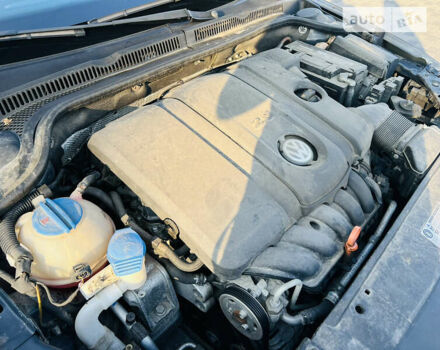 Сірий Фольксваген Джетта, об'ємом двигуна 2.5 л та пробігом 163 тис. км за 10500 $, фото 95 на Automoto.ua