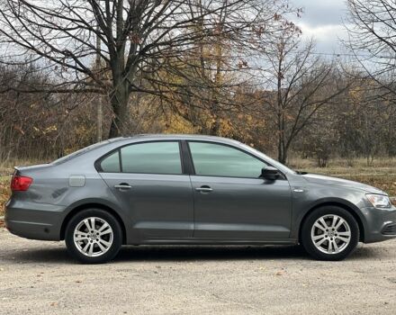 Сірий Фольксваген Джетта, об'ємом двигуна 2 л та пробігом 142 тис. км за 8000 $, фото 4 на Automoto.ua