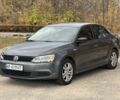 Сірий Фольксваген Джетта, об'ємом двигуна 2 л та пробігом 142 тис. км за 8000 $, фото 1 на Automoto.ua
